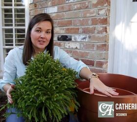 The cozy front porch planter she sets up every year for cooler weather