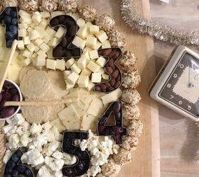 How To Create a Clock Themed Snack Board for New Year's | Redesign