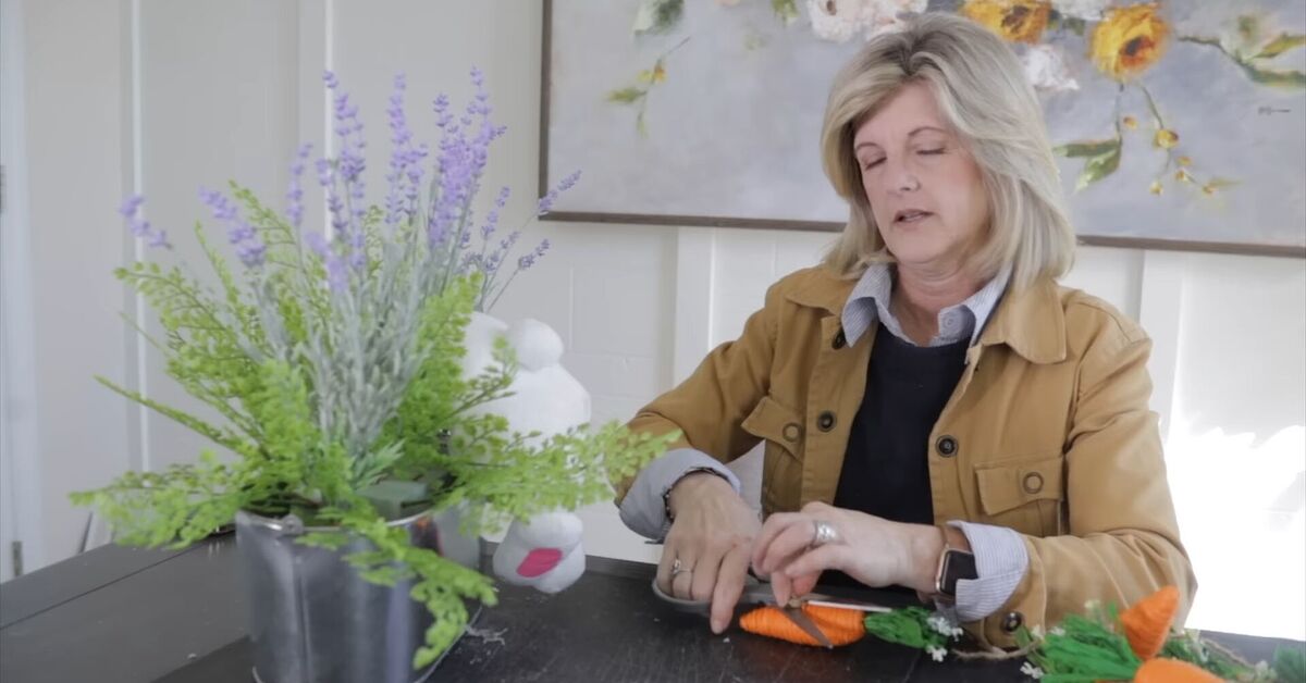 Diy Rabbit Table Cute DIY Easter Bunny Table Decoration Tutorial | Redesign