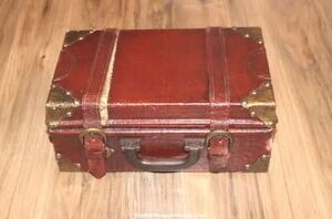 She did this to an old suitcase to seriously upgrade her bedroom