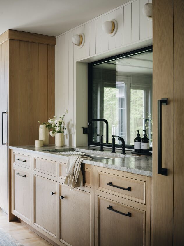What to Change First in an Outdated Kitchen: 13 Expert Kitchen Design ...