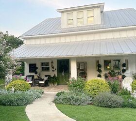 She says she hates summer—her outdoor spaces and garden tell a different story
