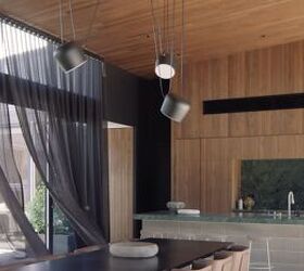 How Coastal Courtyard Design Creates the Ultimate Seaside Sanctuary ...