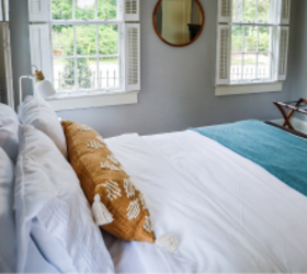 10 ways to create a guest-ready bedroom for the Holidays