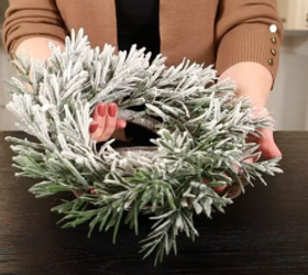 Use a small Hobby Lobby wreath to copy one of the most beautiful table ideas