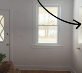 Instead of leaving her plain hollow-core door bare, she gave it this charming, Pinterest-worthy makeover