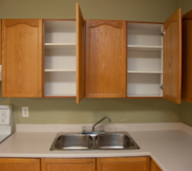 A kitchen designer with decades of experience explains what to do with the corner instead